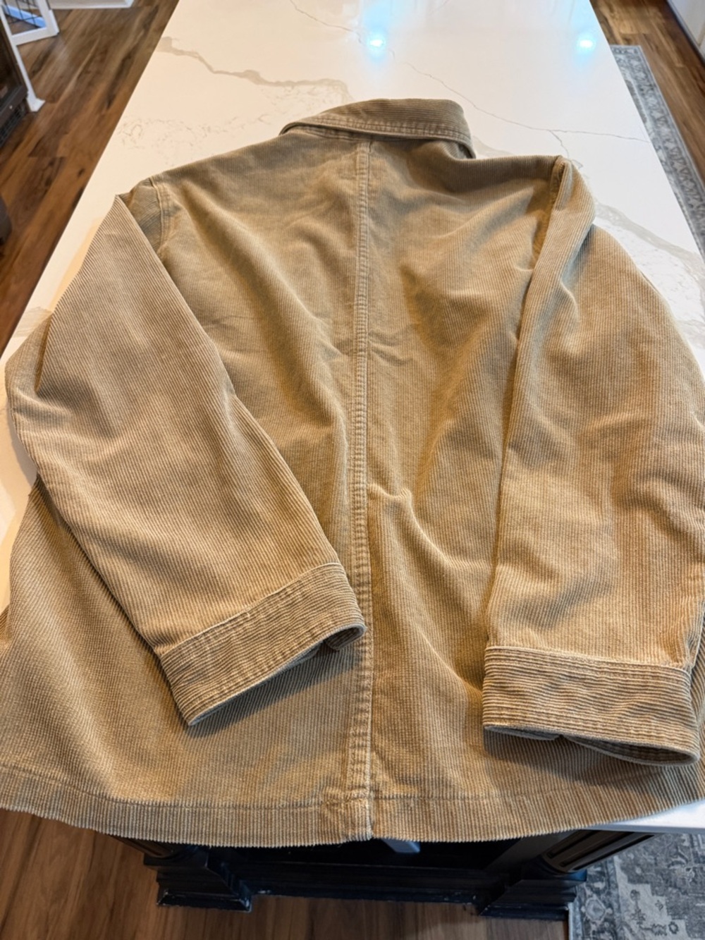 American Vintage-Inspired Corduroy Shirt Jacket in Light Brown - Picture 5 of 5